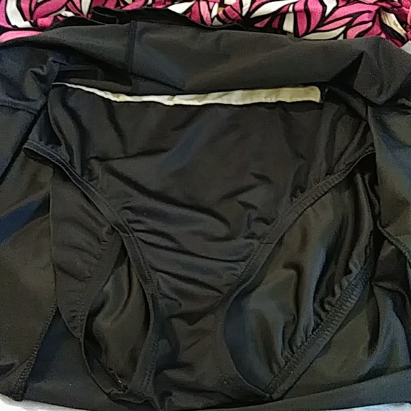 Jaclyn Smith 1 Pc Bathing Suit Dress 8 Blk/Pink - Picture 7 of 7